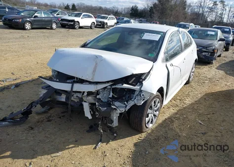 2022 Toyota Corolla Le z USA, uszkodzony, nr VIN 5YFEPMAE1NP312487